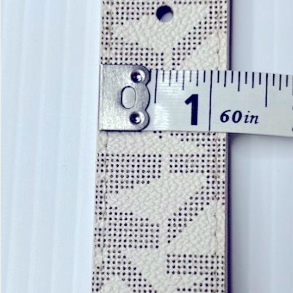 Michael Kors belt - Picture 5 of 6